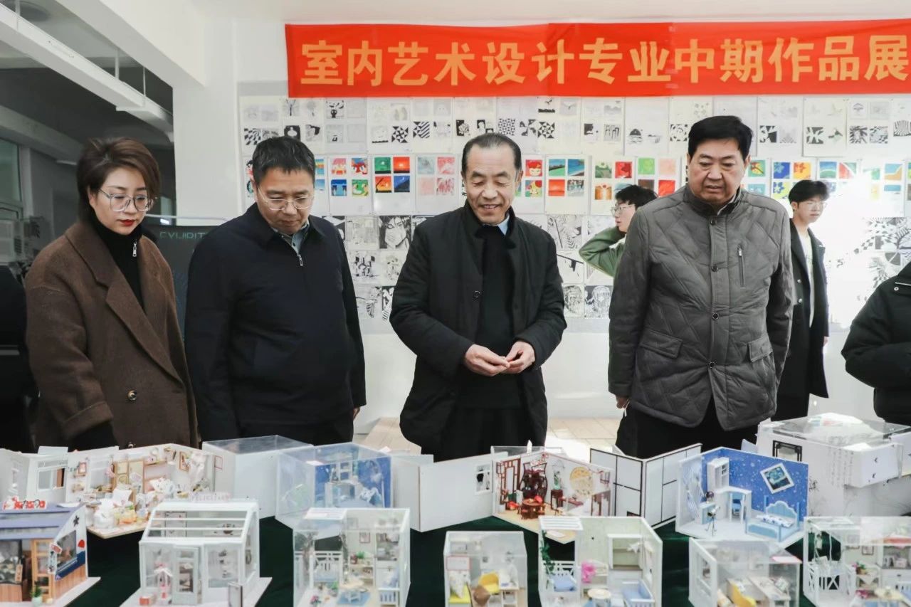室内艺术设计 | 我院室内艺术设计专业平面构成中期作品展正式开启！