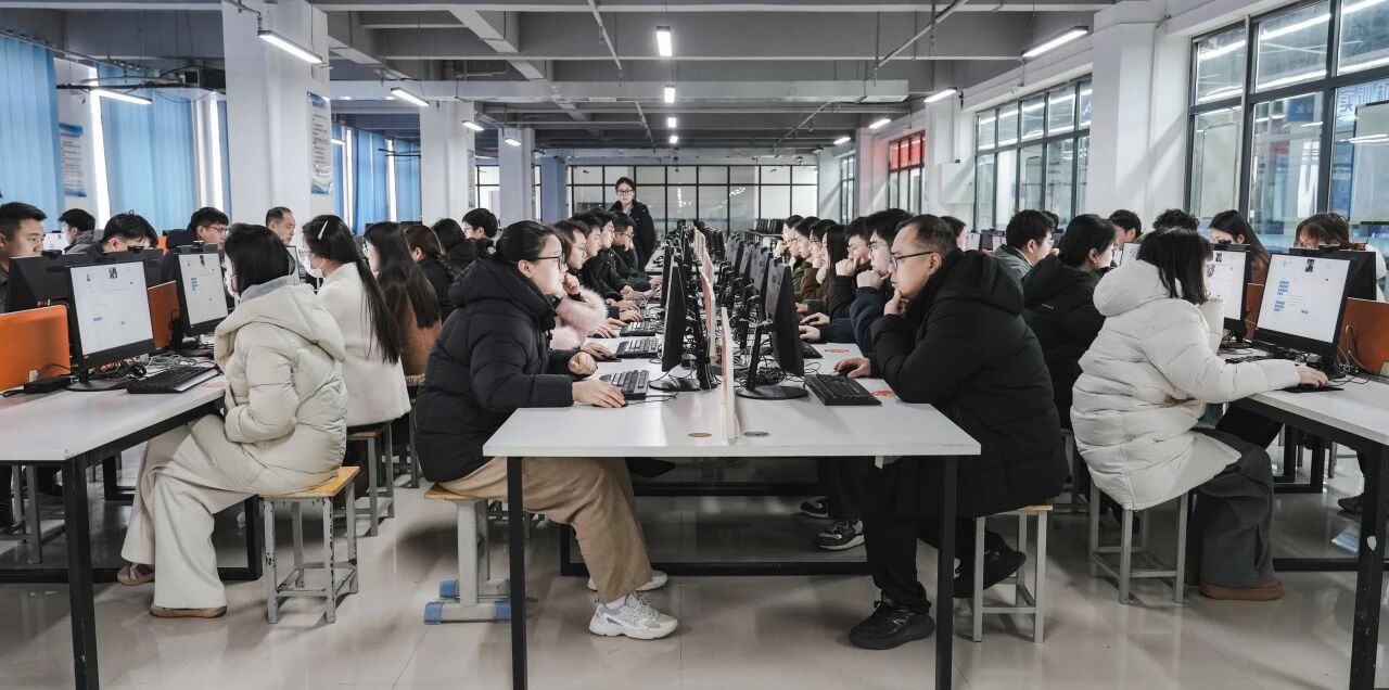 我校圆满完成2026年度高校教师资格理论考试工作