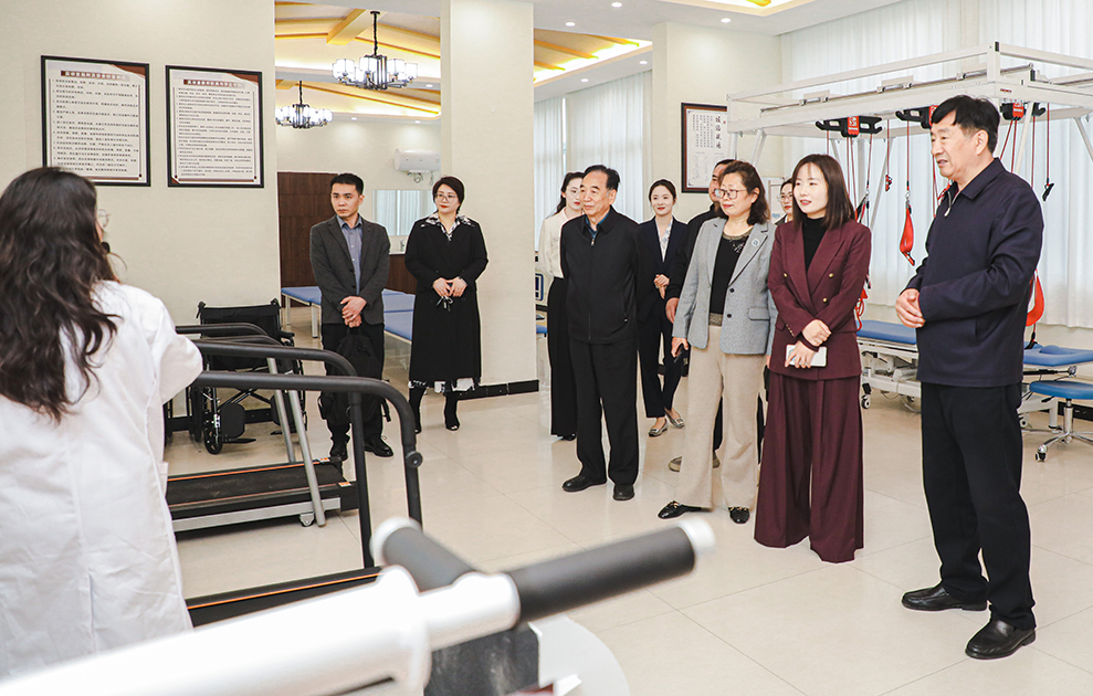 传承药食同源智慧 赋能大健康人才培养 —— 苏豪杰大师受聘周口城市职业学院并开展专题讲座